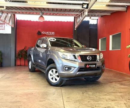 Nissan Frontier 2018 Cinza — foto 1 de 3