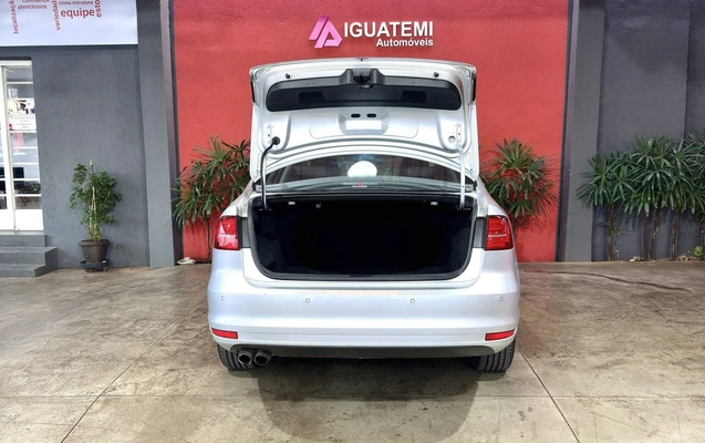imagem-https://www.socarrao.com.br/sc-vehicle-images-prod/16102/1769988047953-7240934OR_1769102188_53_720.jpg