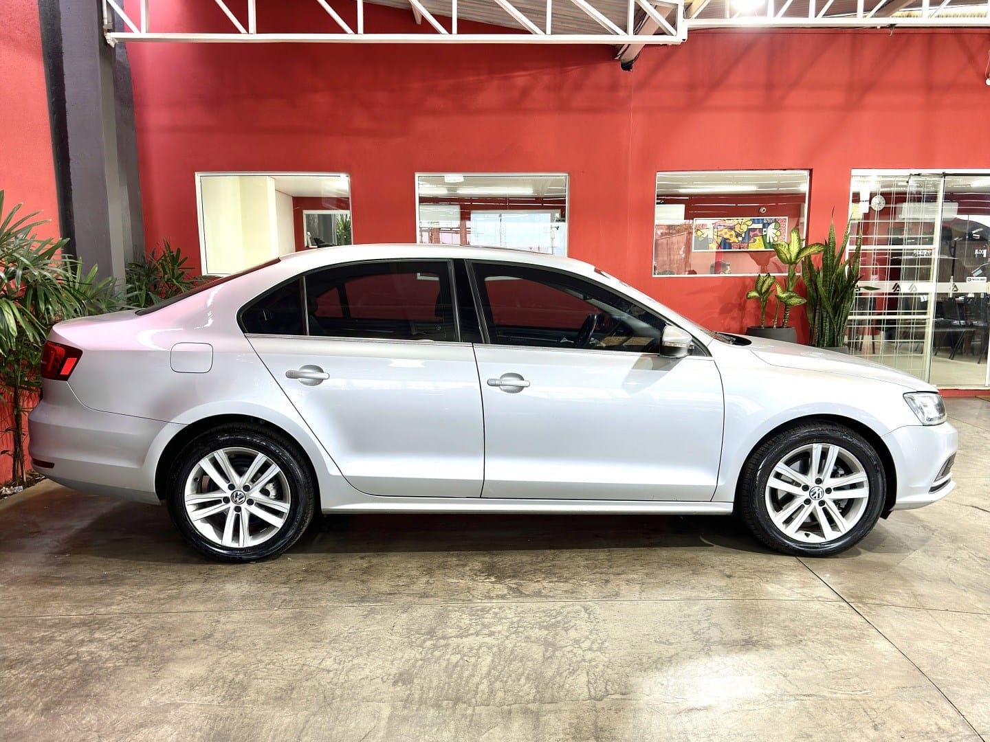 imagem-https://www.socarrao.com.br/sc-vehicle-images-prod/16102/1769988047953-7240934OR_1769102188_63_00.jpg