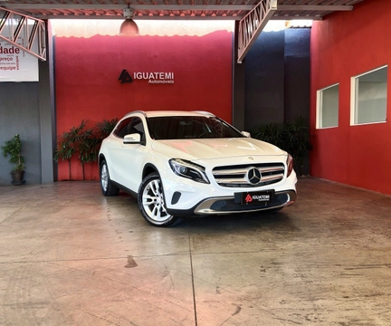 Mercedes-Benz GLA 200 2015 Branco — foto 1 de 3
