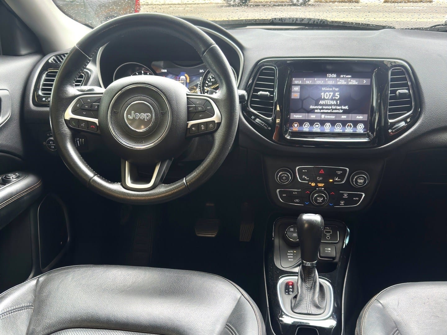 imagem-https://www.socarrao.com.br/sc-vehicle-images-prod/16132/1769988054723-7252330OR_1769527777_3_90.jpg