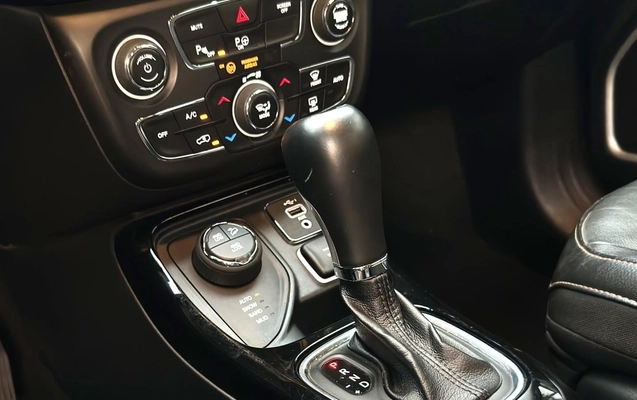 imagem-https://www.socarrao.com.br/sc-vehicle-images-prod/16133/1769988054921-7252332OR_1769527813_84_210.jpg