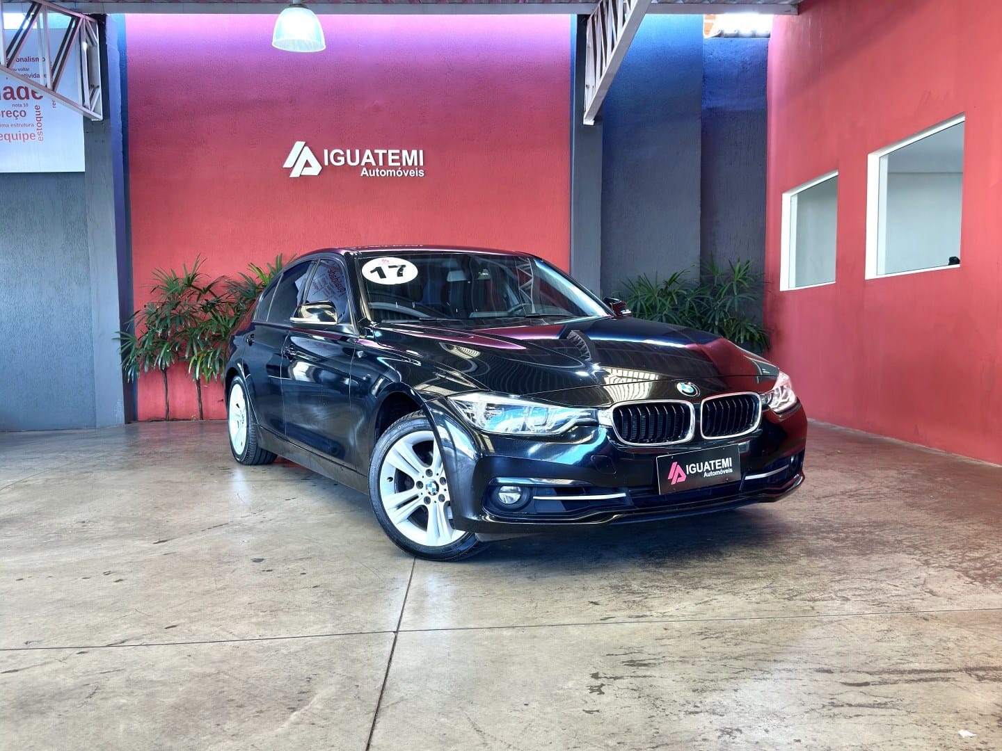 BMW 320i 2017 Preto — foto 1 de 3