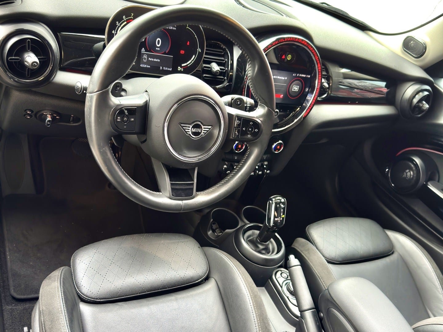 imagem-https://www.socarrao.com.br/sc-vehicle-images-prod/16147/1769988058005-7257303OR_1769695276_18_30.jpg
