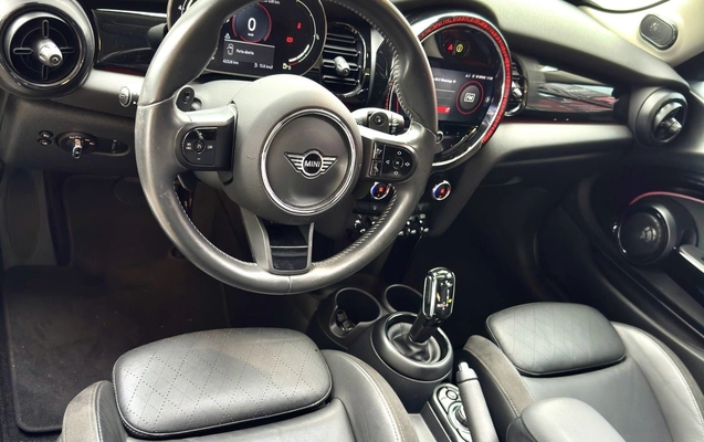 imagem-https://www.socarrao.com.br/sc-vehicle-images-prod/16147/1769988058005-7257303OR_1769695276_18_30.jpg