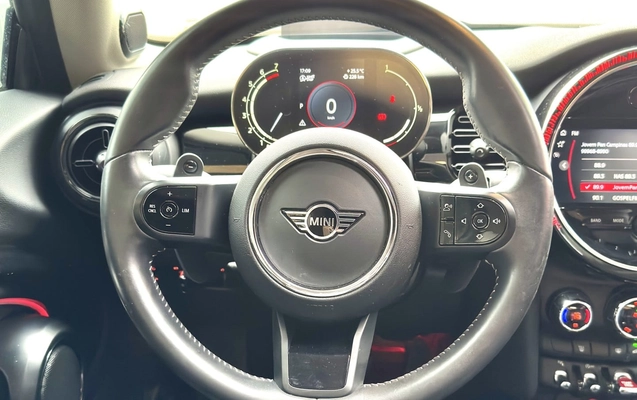 imagem-https://www.socarrao.com.br/sc-vehicle-images-prod/16147/1769988058005-7257303OR_1769695276_25_740.jpg