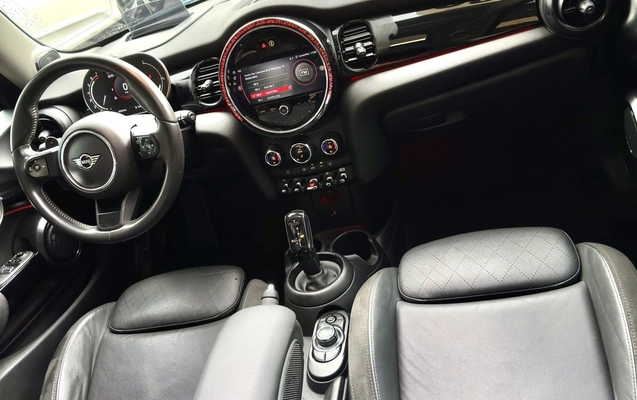 imagem-https://www.socarrao.com.br/sc-vehicle-images-prod/16147/1769988058005-7257303OR_1769695276_39_510.jpg