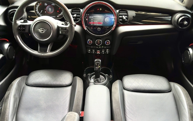 imagem-https://www.socarrao.com.br/sc-vehicle-images-prod/16147/1769988058005-7257303OR_1769695276_57_840.jpg
