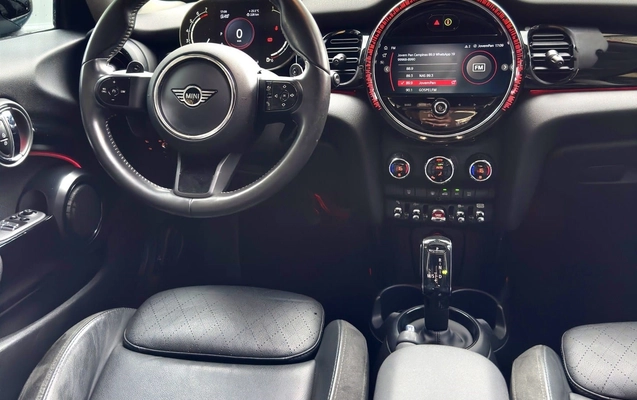 imagem-https://www.socarrao.com.br/sc-vehicle-images-prod/16147/1769988058005-7257303OR_1769695277_99_950.jpg