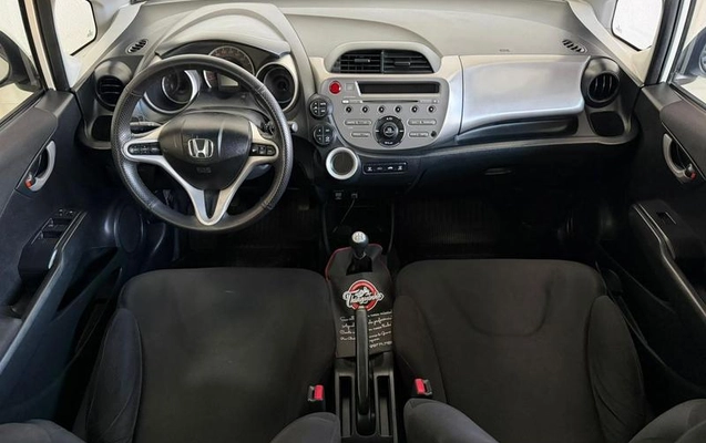imagem-https://www.socarrao.com.br/sc-vehicle-images-prod/1617130/1787747788528-8108024_6_B_ca5c7635ed.jpeg