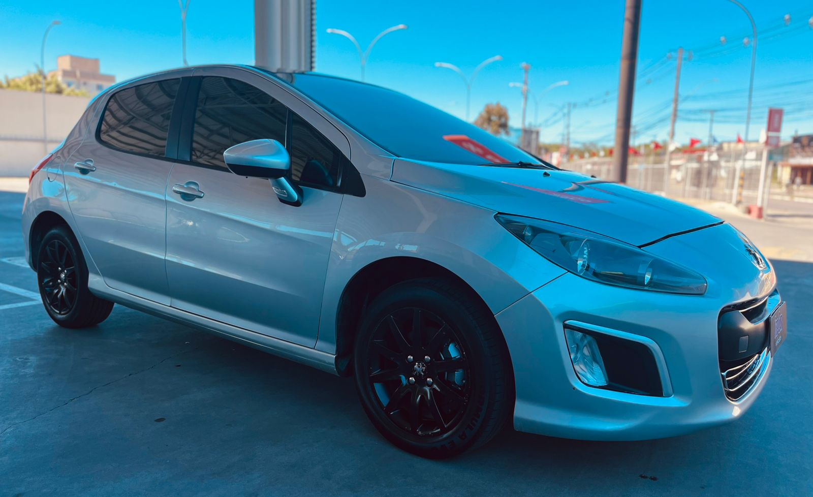 Peugeot 308 Active 1.6 Flex 16V 5p mec. na cor Cinza no Alvorada / RS - 16277