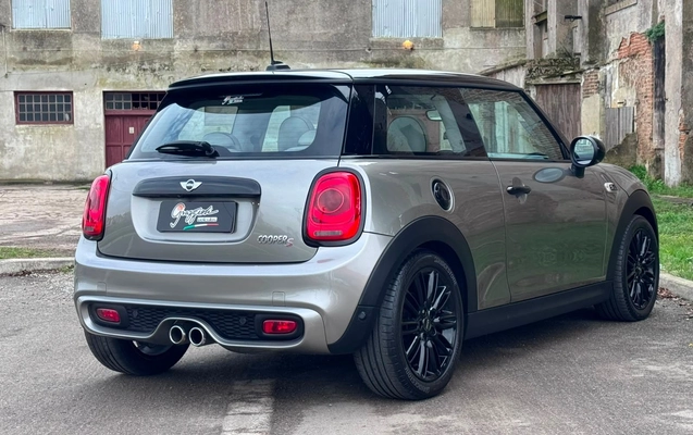 imagem-https://www.socarrao.com.br/sc-vehicle-images-prod/16284/1791921583171-9d626c645fc14496800a3335d9e3539a_1785939199335.jpg