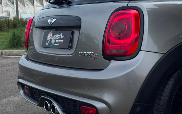 imagem-https://www.socarrao.com.br/sc-vehicle-images-prod/16284/1791921583174-13a46d7d8b28416db7ecaa79716364eb_1785939199351.jpg