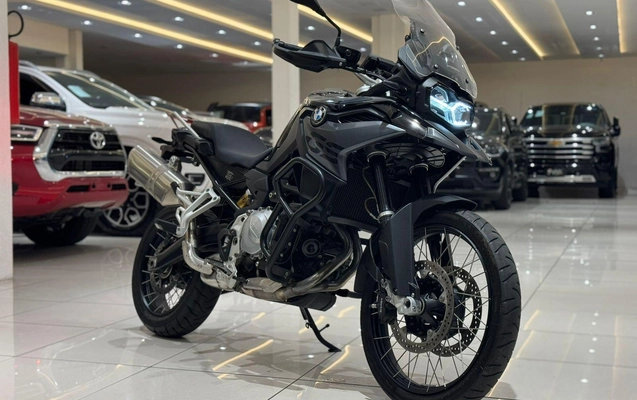 imagem-https://www.socarrao.com.br/sc-vehicle-images-prod/16285/1776198943023-fc3ae4c316c44e6fae91f9f013b4a8ce_1755288279666.jpg