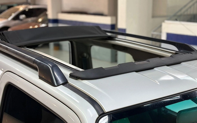 imagem-https://www.socarrao.com.br/sc-vehicle-images-prod/1629210/1779367015843-U1VaVUtJIEpJTU5ZIDRTVU4gLSAyMDE1IC0gUFJBVEEgLSBBWko5NTgyICgxNCkuanBn.jpg