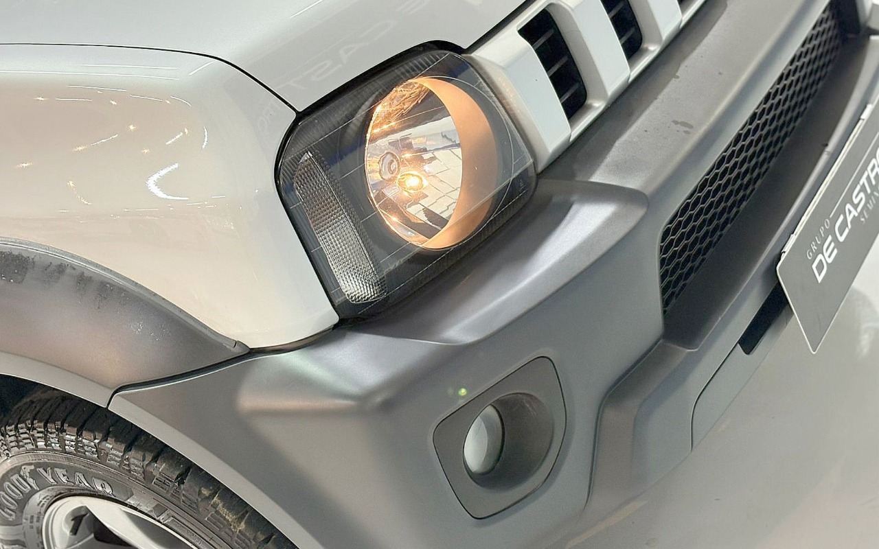 imagem-https://www.socarrao.com.br/sc-vehicle-images-prod/1629210/1779367015948-U1VaVUtJIEpJTU5ZIDRTVU4gLSAyMDE1IC0gUFJBVEEgLSBBWko5NTgyICgxMSkuanBn.jpg