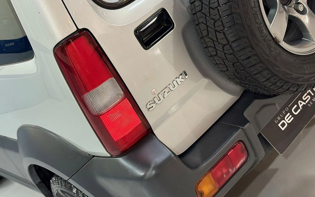 imagem-https://www.socarrao.com.br/sc-vehicle-images-prod/1629210/1779367016159-U1VaVUtJIEpJTU5ZIDRTVU4gLSAyMDE1IC0gUFJBVEEgLSBBWko5NTgyICg5KS5qcGc.jpg