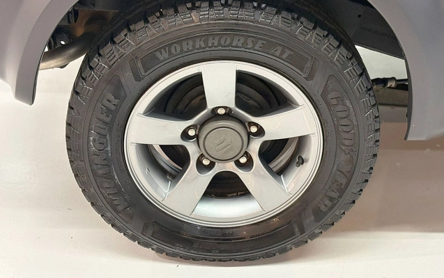imagem-https://www.socarrao.com.br/sc-vehicle-images-prod/1629210/1779367016407-U1VaVUtJIEpJTU5ZIDRTVU4gLSAyMDE1IC0gUFJBVEEgLSBBWko5NTgyICgxMykuanBn.jpg