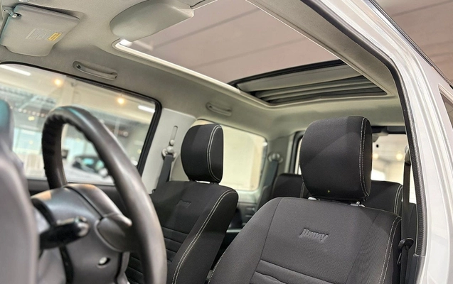 imagem-https://www.socarrao.com.br/sc-vehicle-images-prod/1629210/1779367016761-U1VaVUtJIEpJTU5ZIDRTVU4gLSAyMDE1IC0gUFJBVEEgLSBBWko5NTgyICgxNSkuanBn.jpg