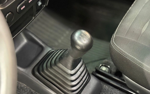 imagem-https://www.socarrao.com.br/sc-vehicle-images-prod/1629210/1779367017562-U1VaVUtJIEpJTU5ZIDRTVU4gLSAyMDE1IC0gUFJBVEEgLSBBWko5NTgyICgyMikuanBn.jpg