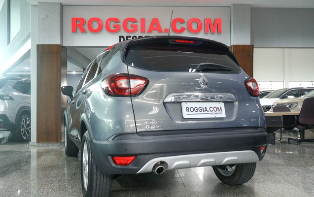 imagem-https://www.socarrao.com.br/sc-vehicle-images-prod/1630257/1789054548066-fa5ea3a2-2987-40ee-8f74-58e79460a0de.jpg