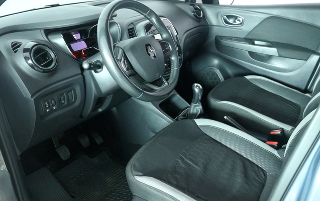imagem-https://www.socarrao.com.br/sc-vehicle-images-prod/1630257/1789054548070-04ce1b4f-3d1e-45d8-98c8-fdb53663f150.jpg