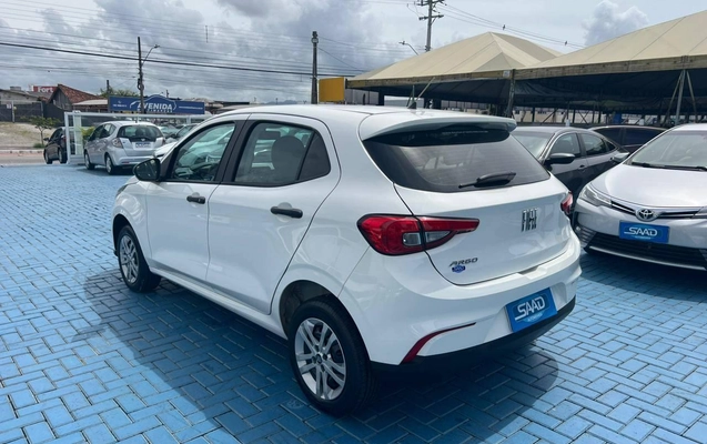 imagem-https://www.socarrao.com.br/sc-vehicle-images-prod/1630806/1785868375684-dd64c8a439554c14869df8e6bcbaf689_1771873644074.jpg