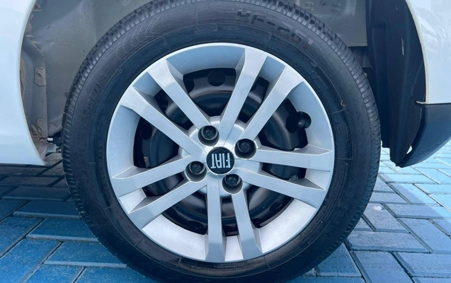 imagem-https://www.socarrao.com.br/sc-vehicle-images-prod/1630806/1785868375687-dc4da89b6fec460f951ee374f9a3cf97_1771873646625.jpg