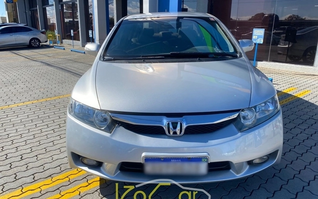 imagem-https://www.socarrao.com.br/sc-vehicle-images-prod/1631767/1779371754207-kgwZe3AajtL3AQ5pXzGGCXEgl62kyRej.jpg