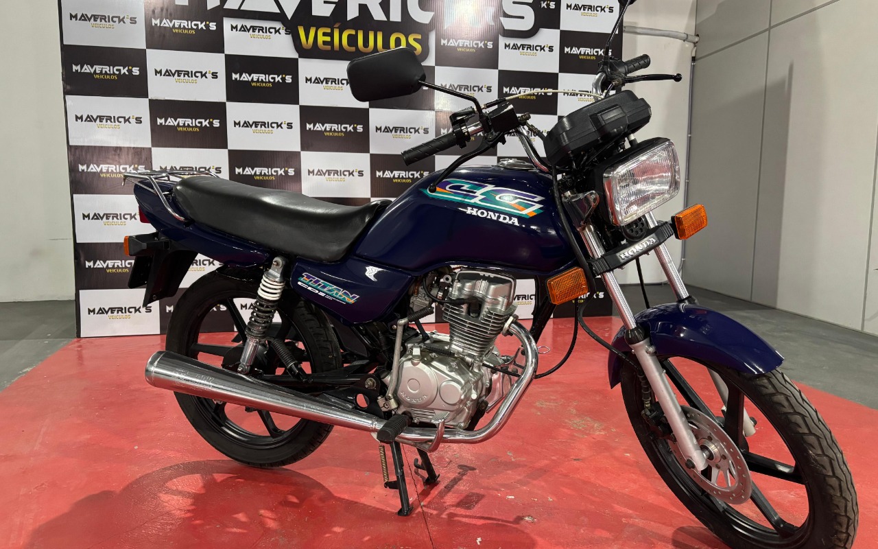 Honda CG 125 TITAN  na cor Azul em Agudos do Sul / PR - 1632266