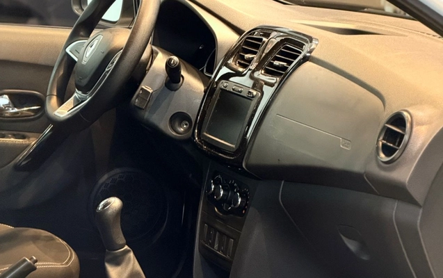 imagem-https://www.socarrao.com.br/sc-vehicle-images-prod/1632332/1779372862536-V2hhdHNBcHAgSW1hZ2UgMjAyNi0wNS0yMCBhdCAxNy4zMy4yNy5qcGVn.jpeg