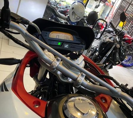 imagem-https://www.socarrao.com.br/sc-vehicle-images-prod/16363/1785954427787-7336892_1_B_e44b76b9de.jpeg