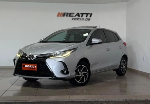 Toyota Yaris 2023 Prata — foto 1 de 3