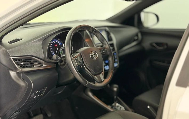 imagem-https://www.socarrao.com.br/sc-vehicle-images-prod/1637349/1788467268812-8104663_8_B_61a5f46f34.jpeg