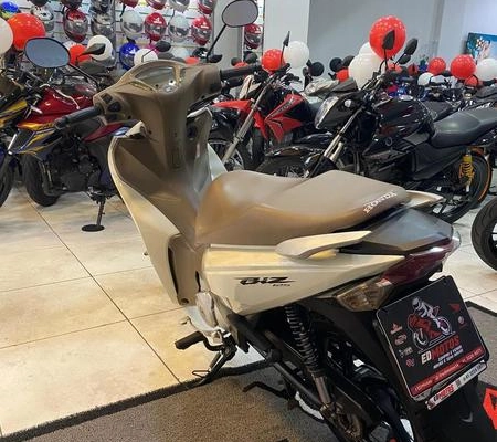 imagem-https://www.socarrao.com.br/sc-vehicle-images-prod/16382/1772626227025-7569358_0_B_529a1eb13b.jpeg