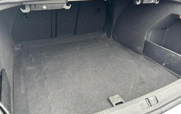 imagem-https://www.socarrao.com.br/sc-vehicle-images-prod/1638284/1786136151146-7496573_10_B_a271e53be7.jpeg