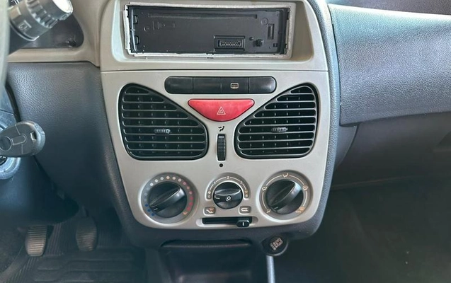 imagem-https://www.socarrao.com.br/sc-vehicle-images-prod/1638864/1779384868742-8110046_17_B_f3d9a87c8f.jpeg