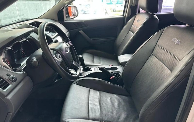 imagem-https://www.socarrao.com.br/sc-vehicle-images-prod/1639251/1779385549811-8110105_12_B_ce9d7dcf0e.jpeg