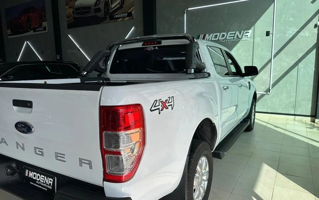 imagem-https://www.socarrao.com.br/sc-vehicle-images-prod/1639251/1779385549823-8110105_3_B_55492d61c6.jpeg