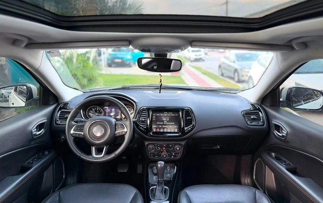 imagem-https://www.socarrao.com.br/sc-vehicle-images-prod/1640577/1779387861368-f6d633ed-56f5-4539-a401-ea923e5be678.jpg