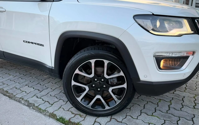 imagem-https://www.socarrao.com.br/sc-vehicle-images-prod/1640577/1779387861380-158047a3-bf89-4112-8413-9eabf336b3ad.jpg