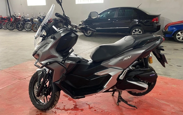 imagem-https://www.socarrao.com.br/sc-vehicle-images-prod/1640631/1779387953997-ODNhOWQ3NzEtZDkxNi00YmRiLThjODgtZmJiNjg5NWIxYjMxLmpmaWY.jfif