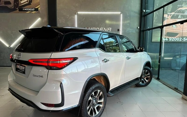 imagem-https://www.socarrao.com.br/sc-vehicle-images-prod/1640684/1779388017680-8110415_1_B_c9e02532db.jpeg
