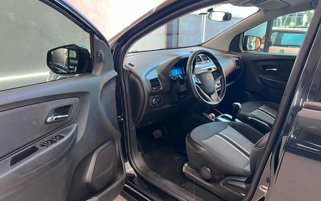 imagem-https://www.socarrao.com.br/sc-vehicle-images-prod/1641073/1779459190734-8110516_10_B_da1f5841a6.jpeg