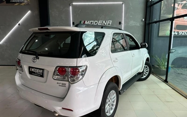 imagem-https://www.socarrao.com.br/sc-vehicle-images-prod/1641186/1779388912009-8110537_7_B_df00eb0be2.jpeg