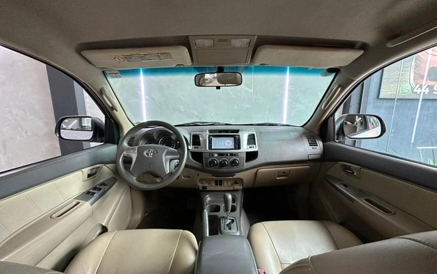 imagem-https://www.socarrao.com.br/sc-vehicle-images-prod/1641186/1779388912014-8110537_13_B_aef1f24b23.jpeg