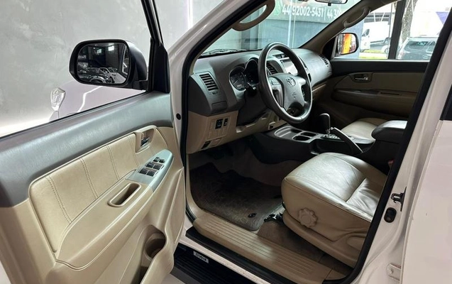 imagem-https://www.socarrao.com.br/sc-vehicle-images-prod/1641186/1779388912017-8110537_10_B_c39d29516a.jpeg