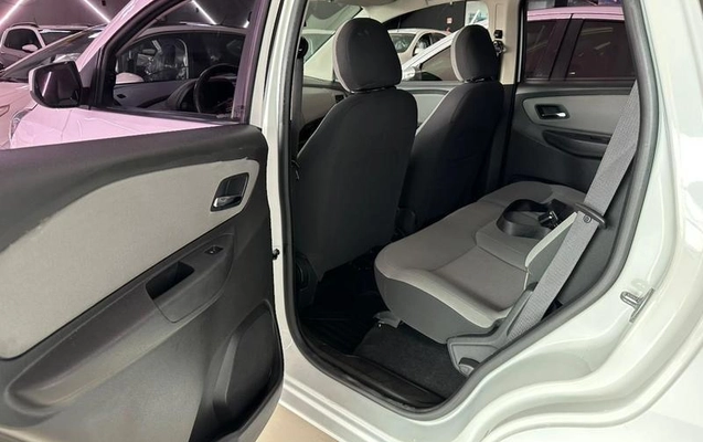 imagem-https://www.socarrao.com.br/sc-vehicle-images-prod/1641571/1779389493722-8110622_8_B_23d9946c66.jpeg