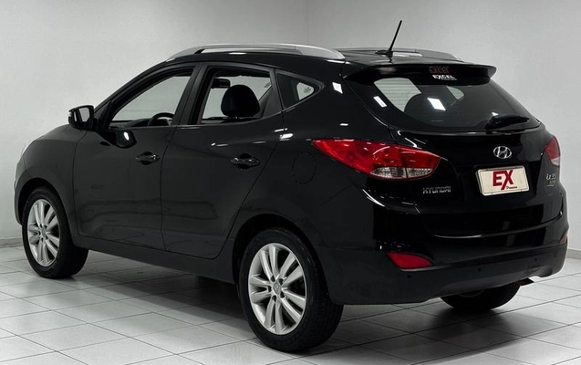 imagem-https://www.socarrao.com.br/sc-vehicle-images-prod/1641819/1789662121976-8110715_2_B_a93a78a0d1.jpeg