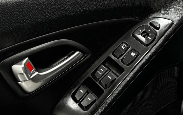 imagem-https://www.socarrao.com.br/sc-vehicle-images-prod/1641819/1789662121980-8110715_9_B_f75ecdc965.jpeg